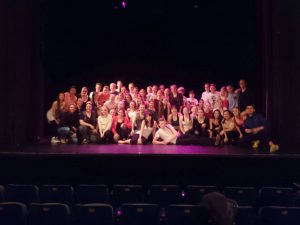 Sängerin Sandra Patsis bildet sich fort und nimmt am Intensiv Workshop an der Stage School in Hamburg teil.
